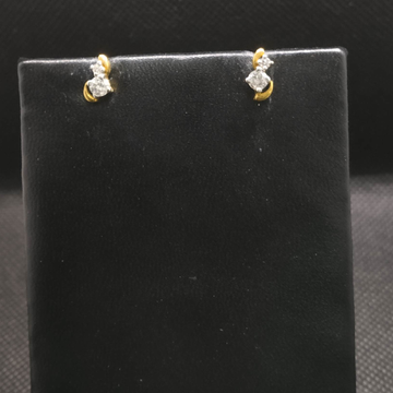 light weight earrings gold by S.P. Jewellers