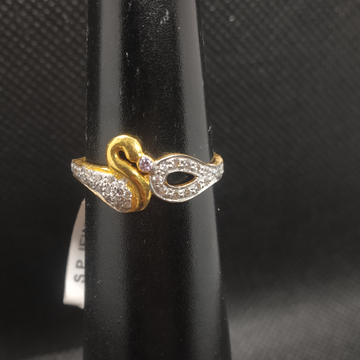 duck shape gold ring by S.P. Jewellers