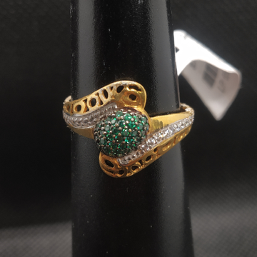 green stone Women ring by S.P. Jewellers