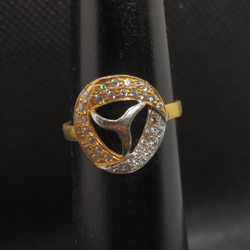 gold ring by S.P. Jewellers