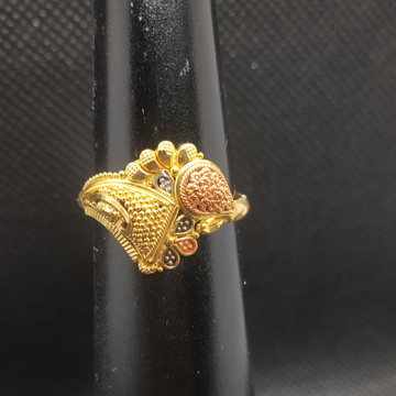 colourful gold ring by S.P. Jewellers