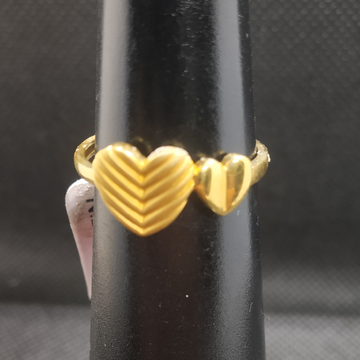 heart shape gold ring by S.P. Jewellers