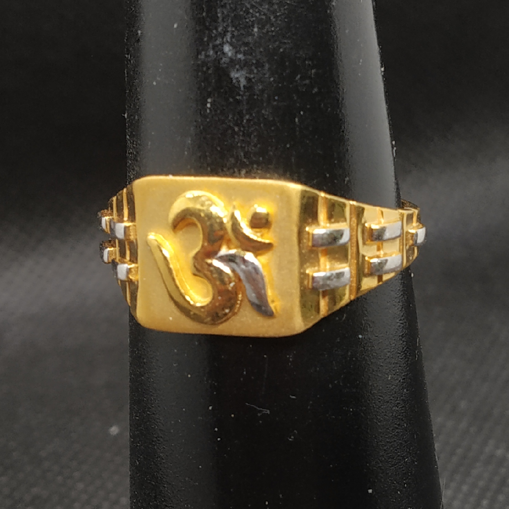 Jen's Om design ring