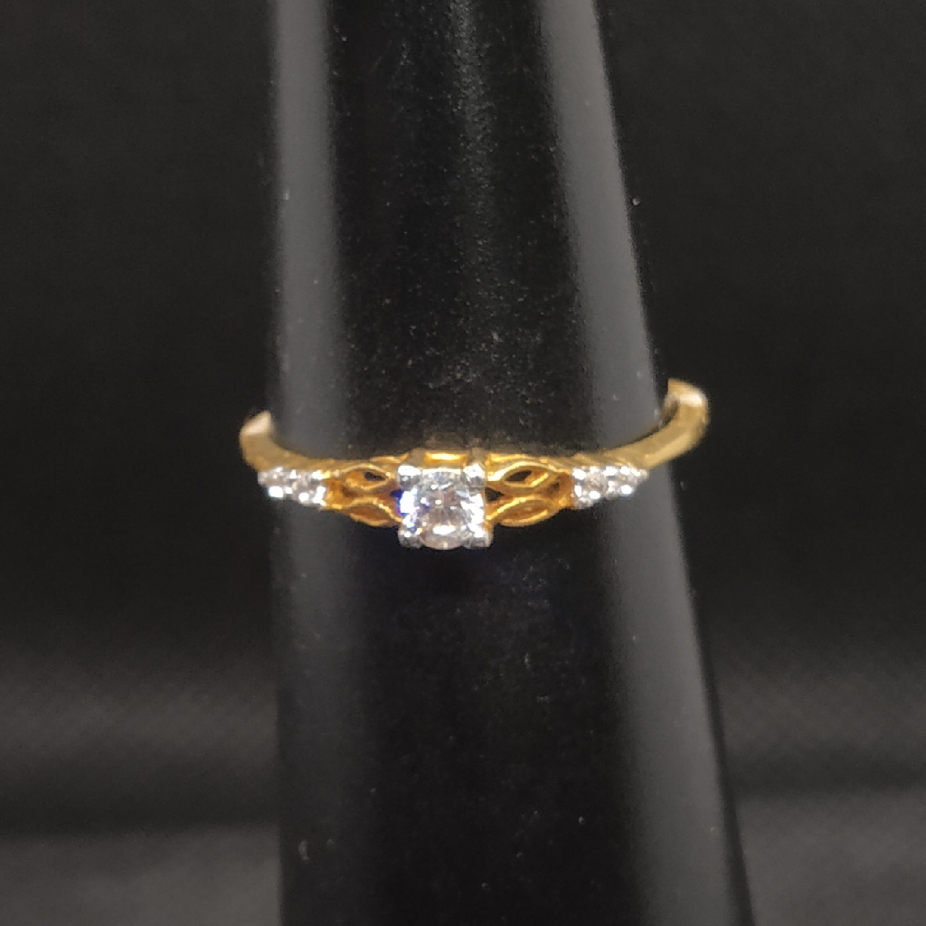 gold diamond ring