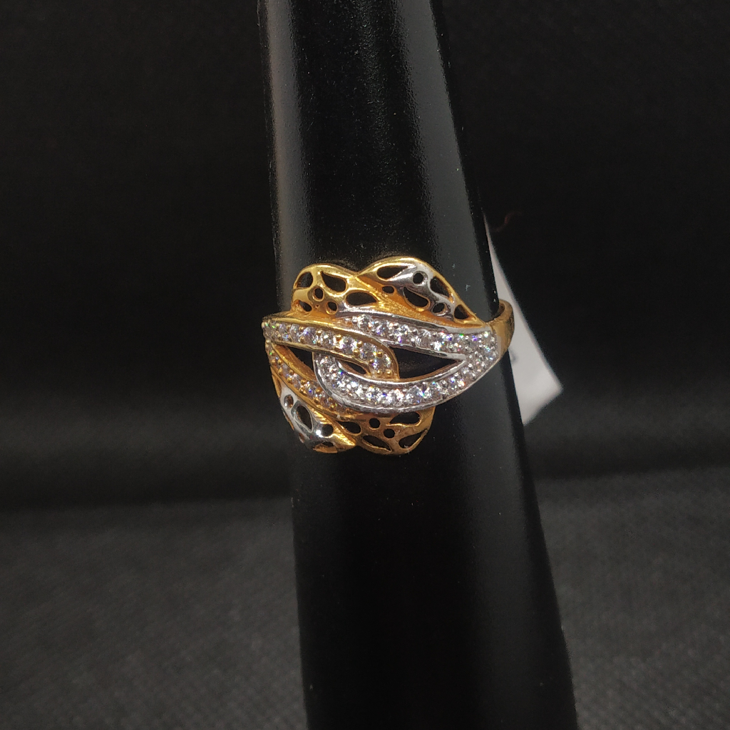 gold diamond ring