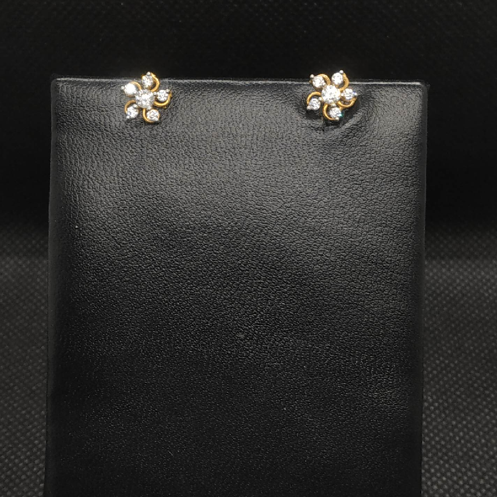 Diamond earrings gold