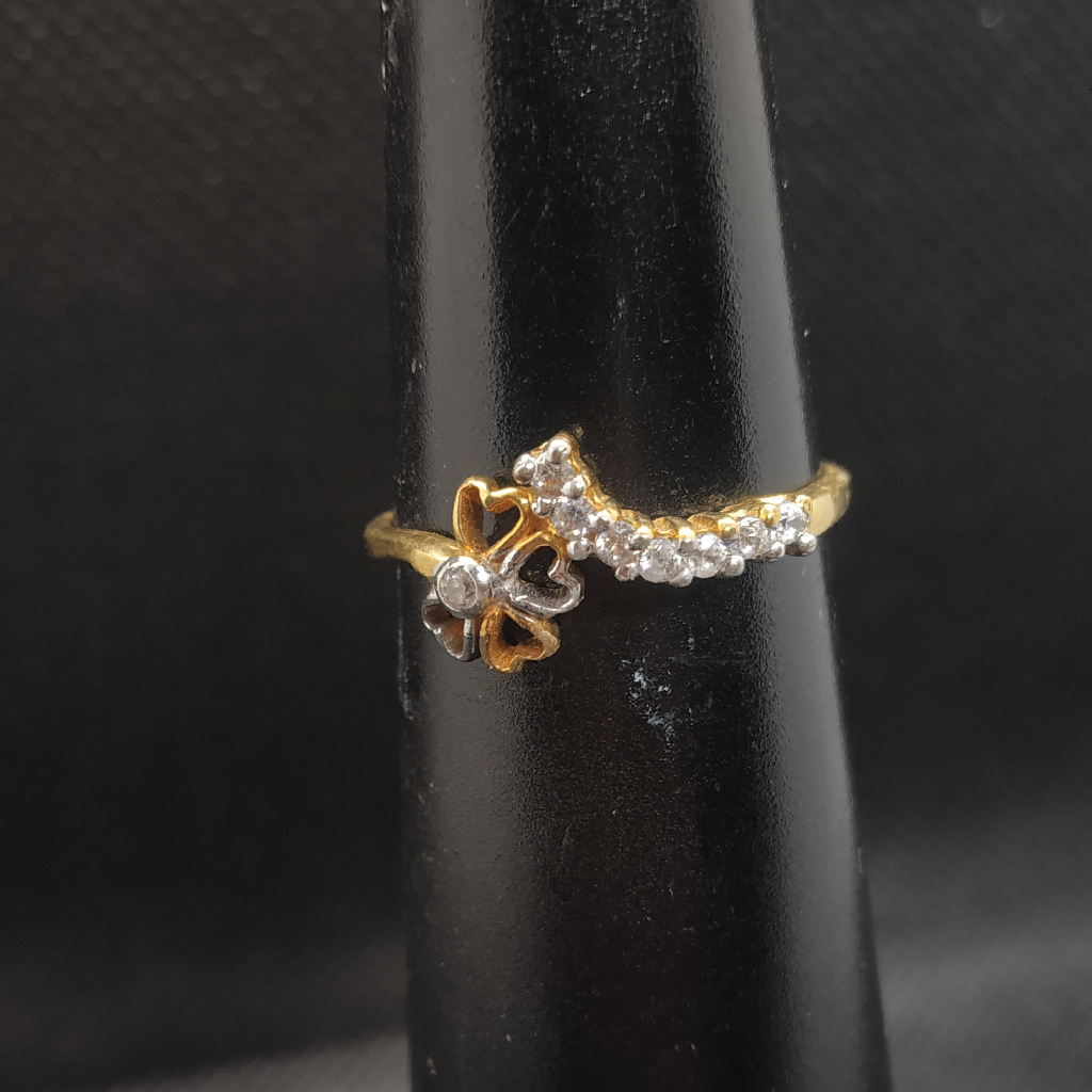 gold diamond ring